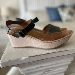 Born Wedge Sandal